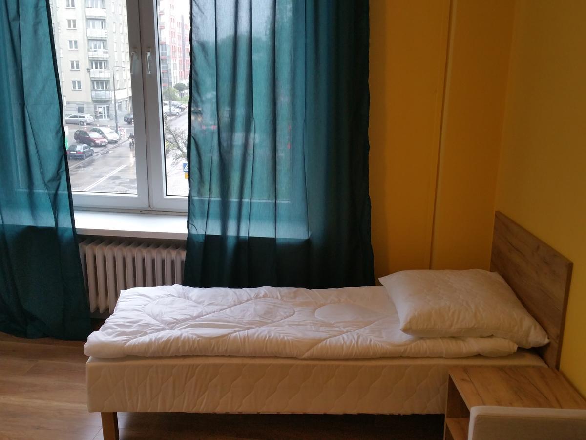 Kaktus 2 Nakvynės namai